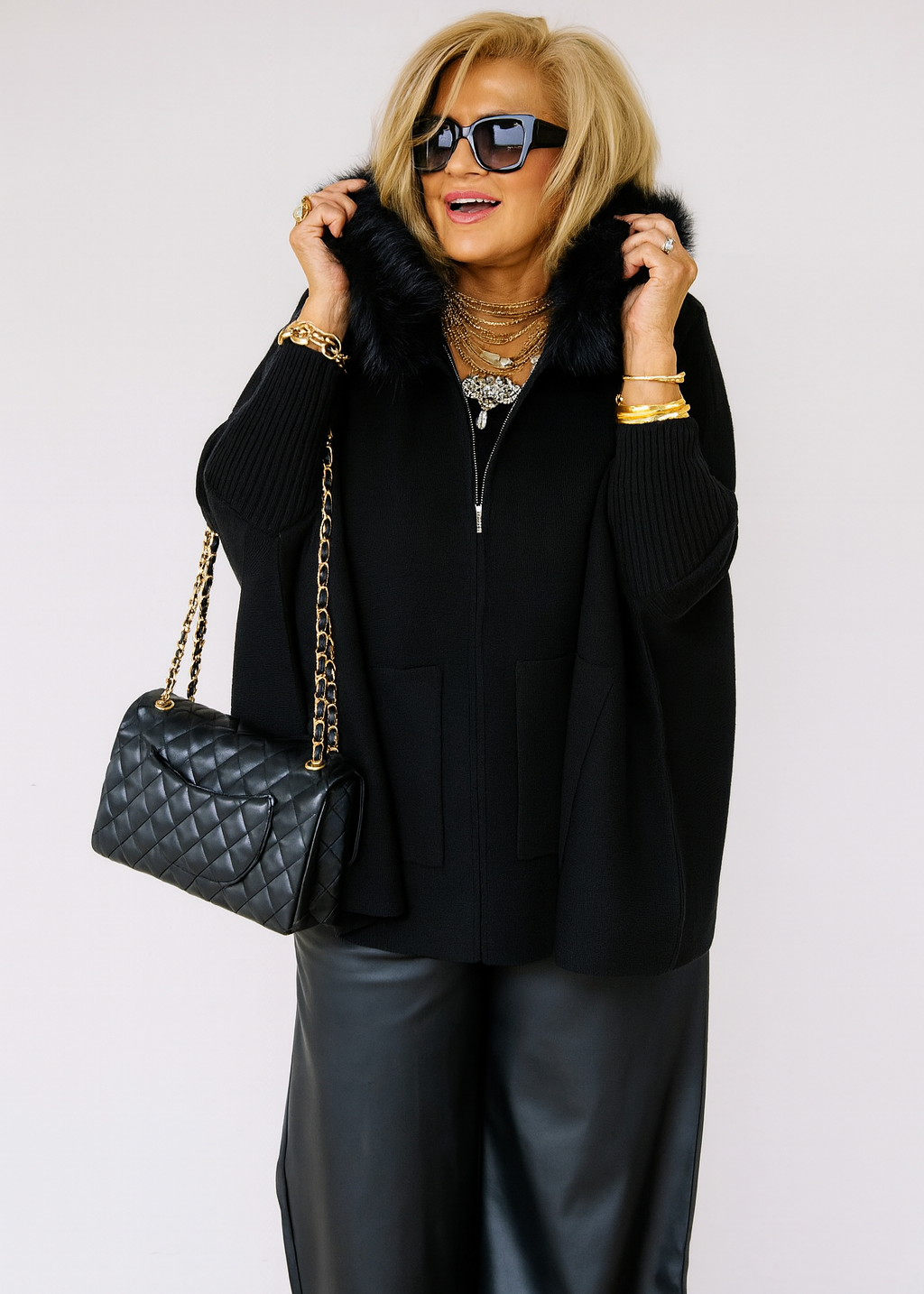 Cardigan à Capuche Chic